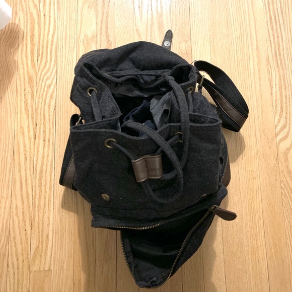 Wool Backpack - Picture 4 of 5